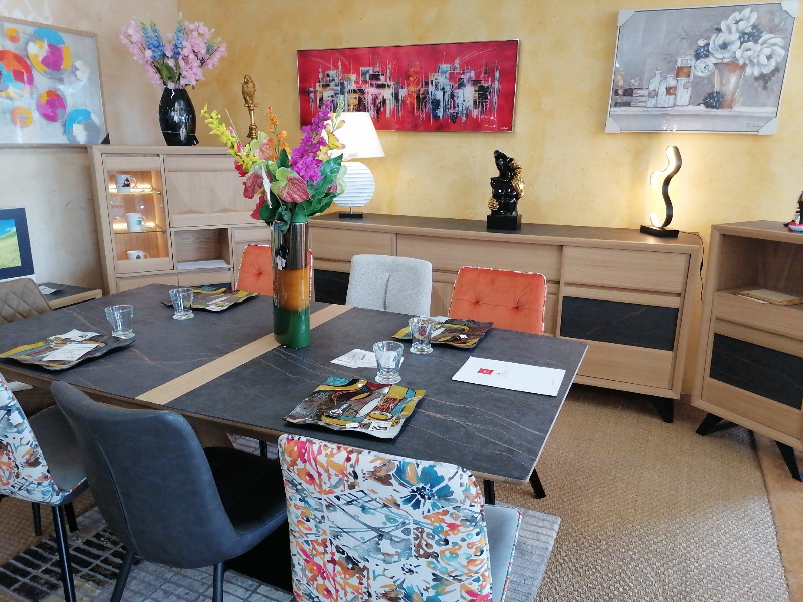 Salle à manger en chêne et céramique fabrication française au Luc en Provence près de le muy 