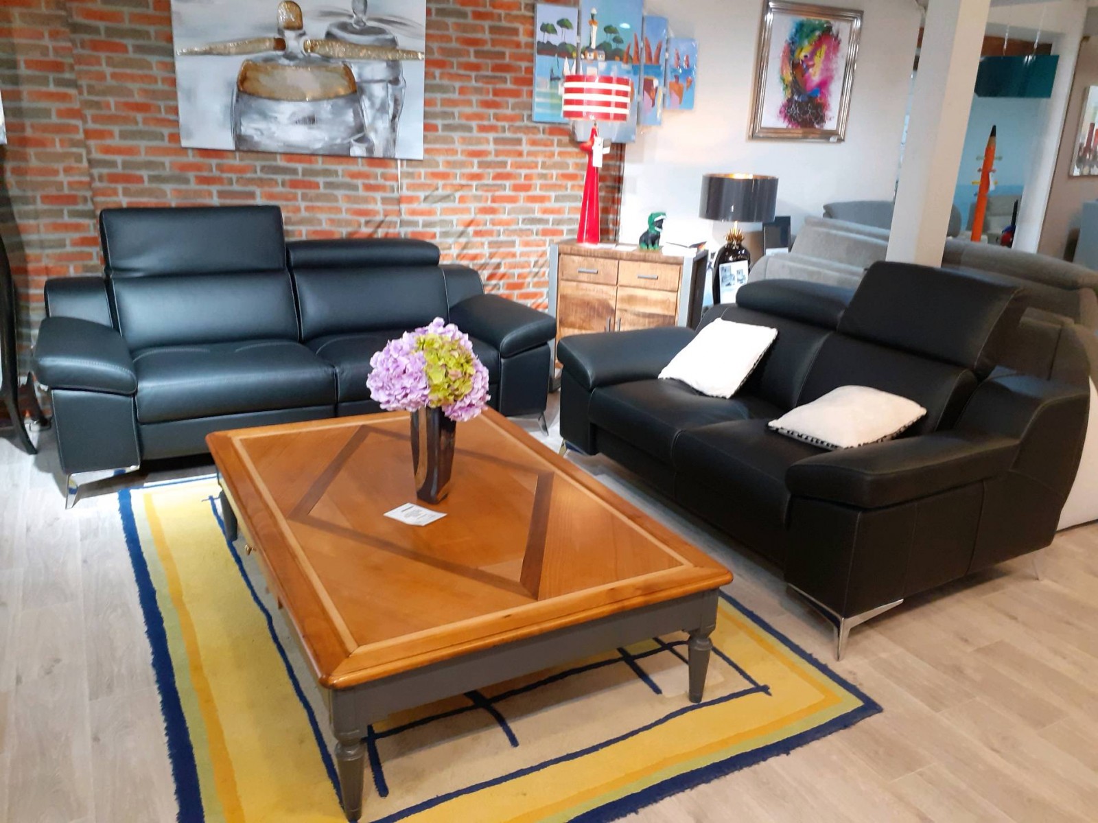 Canapé cuir Solliès-Pont a proximite du luc en Provence